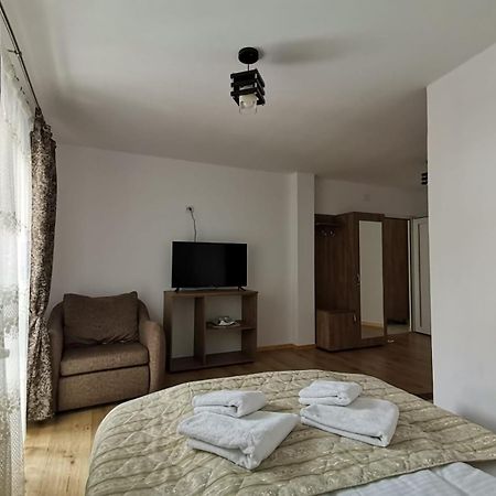 Casa Dana Olteanu Hotel Моечу де Жос Екстериор снимка